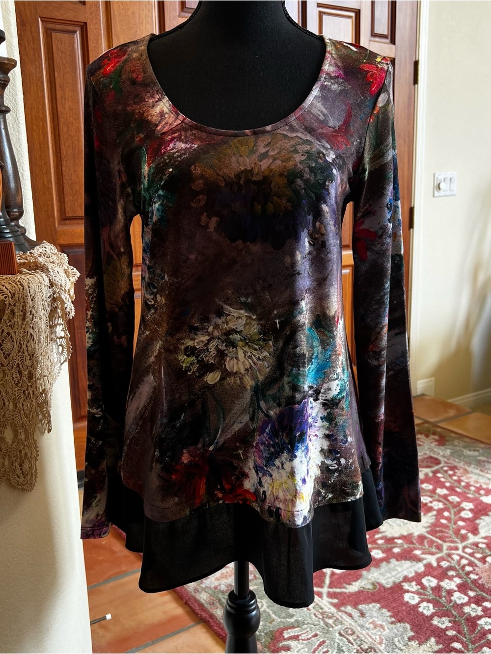 Karen Kane Floral Abstract  Layered Look Lightweight Tunic Top Size S Viscose